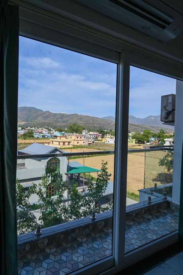 Hotel 7 Heaven Dehradun Eksteriør bilde